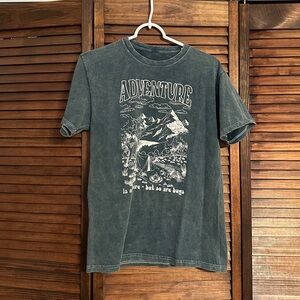 Maurice’s Adventure Graphic Tee - Teal